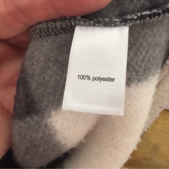 Maurices Women Cozy Sherpa Vest Pockets Sz Large Black/Cream Plaid‎ Warm Zip NWT - Picture 7 of 8